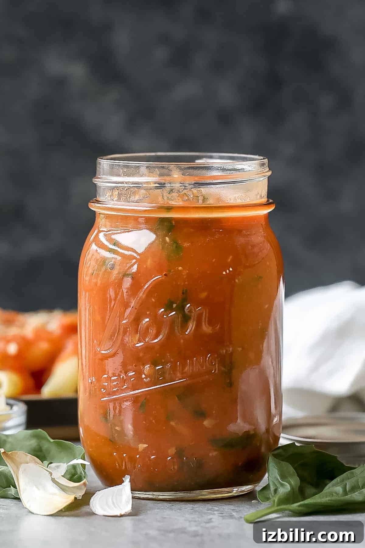 tomato sauce in jar.