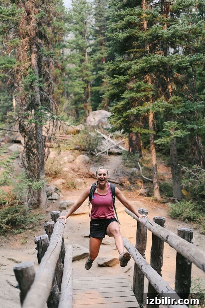 Colchuck Lake near Leavenworth, WA is such an amazing 8 mile, out and back hike! Lee