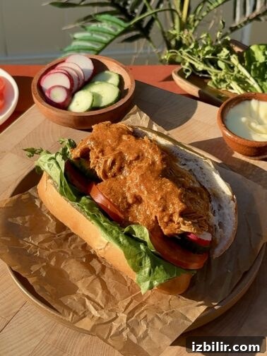 Panes con Pollo sandwich