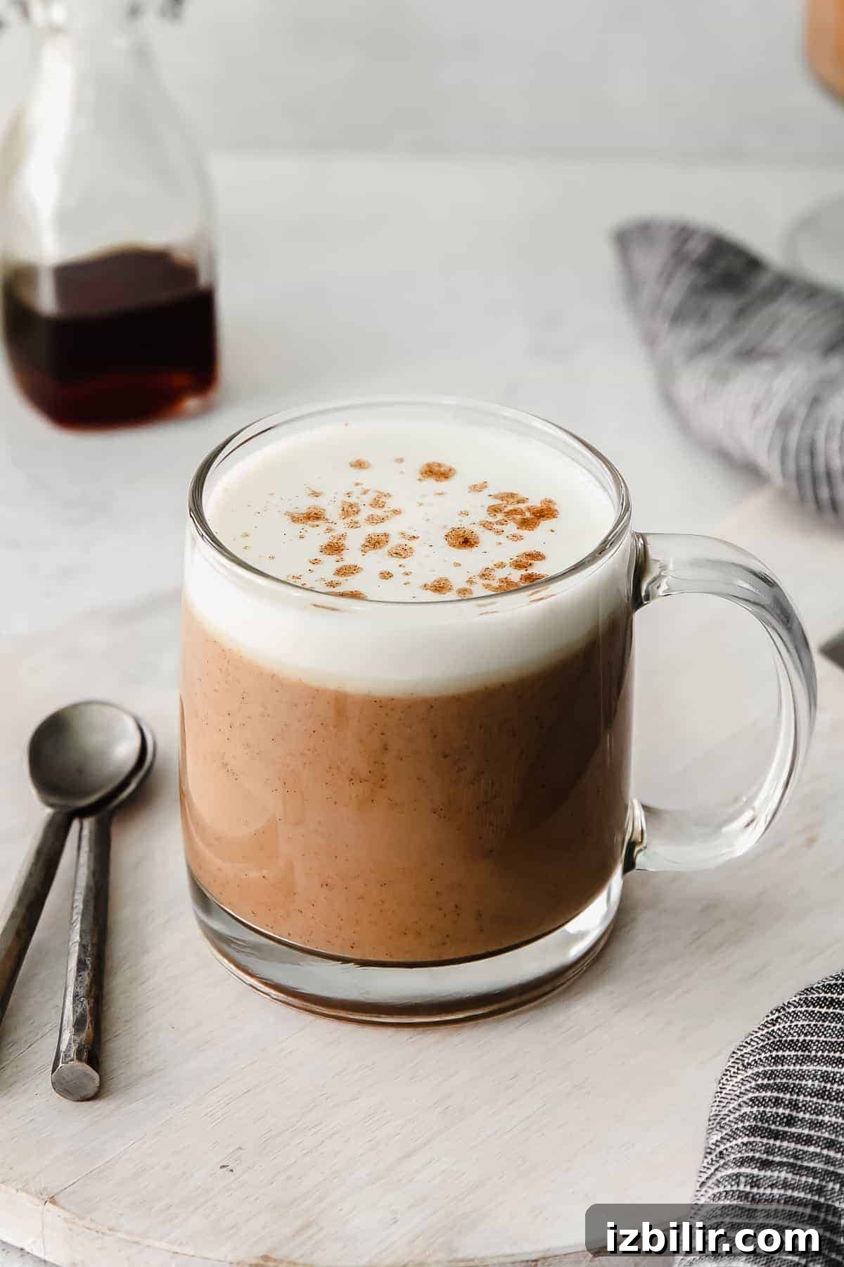 chai tea latte in mug