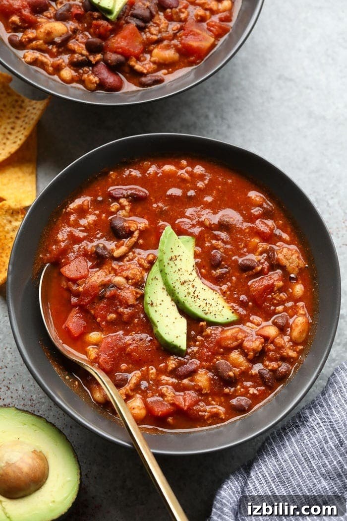 healthy turkey chili in bowl