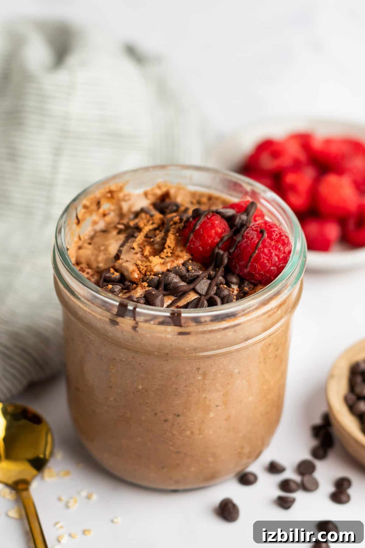 Make-Ahead Creamy Chocolate Overnight Oats Recipe 4 Blended chocolate overnight oats served with toppings
