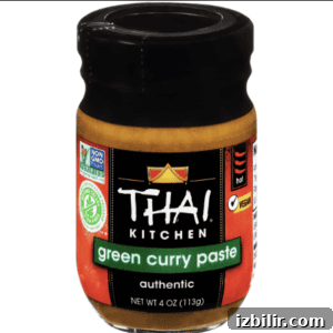 Fresh Summer Corn Salad Recipe with Tomatoes and Basil 3 Green curry paste for Thai kitchen cuisine.
