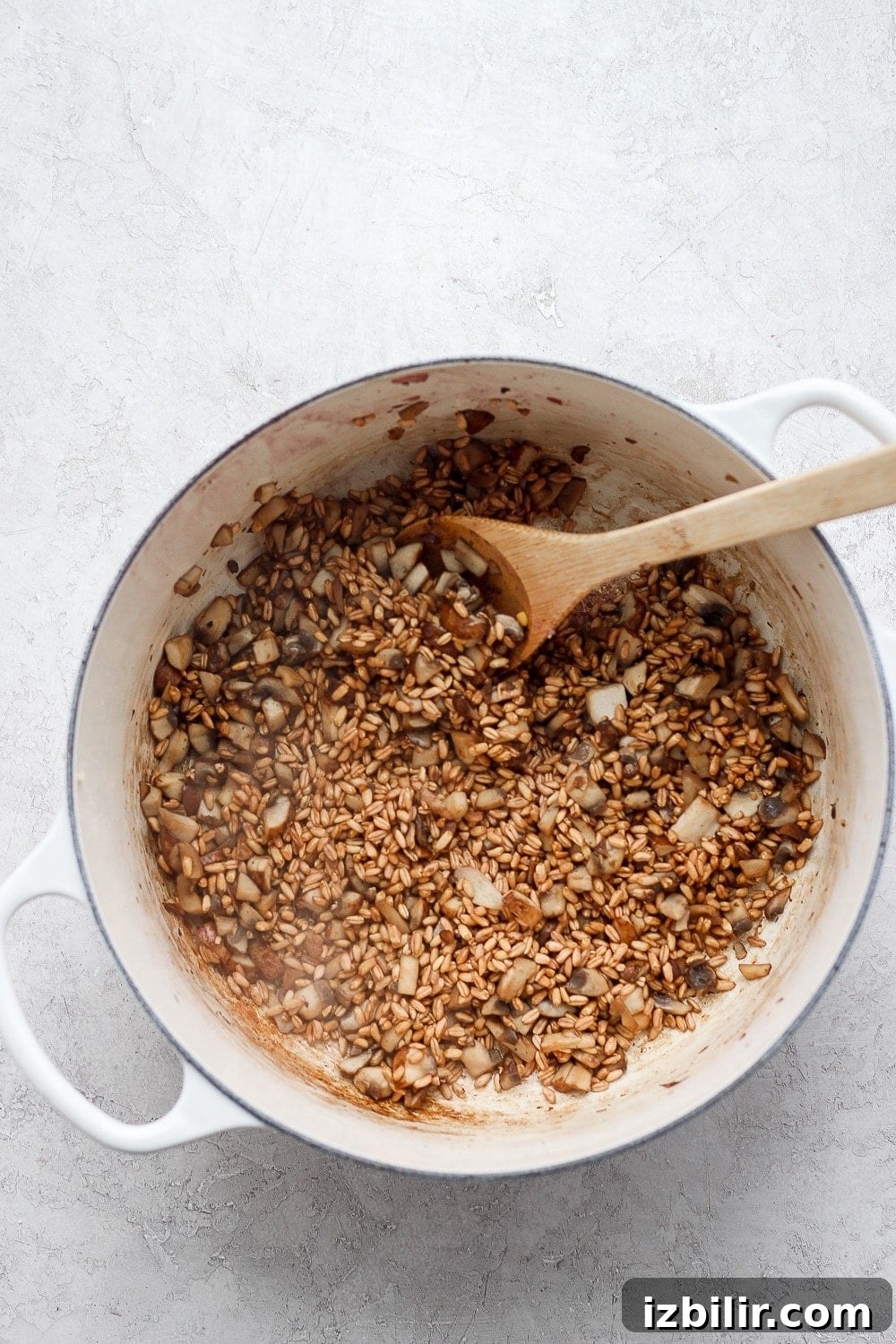 Cooking farro in a pot Cooking farro in a pot