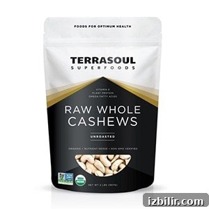 Raw cashews