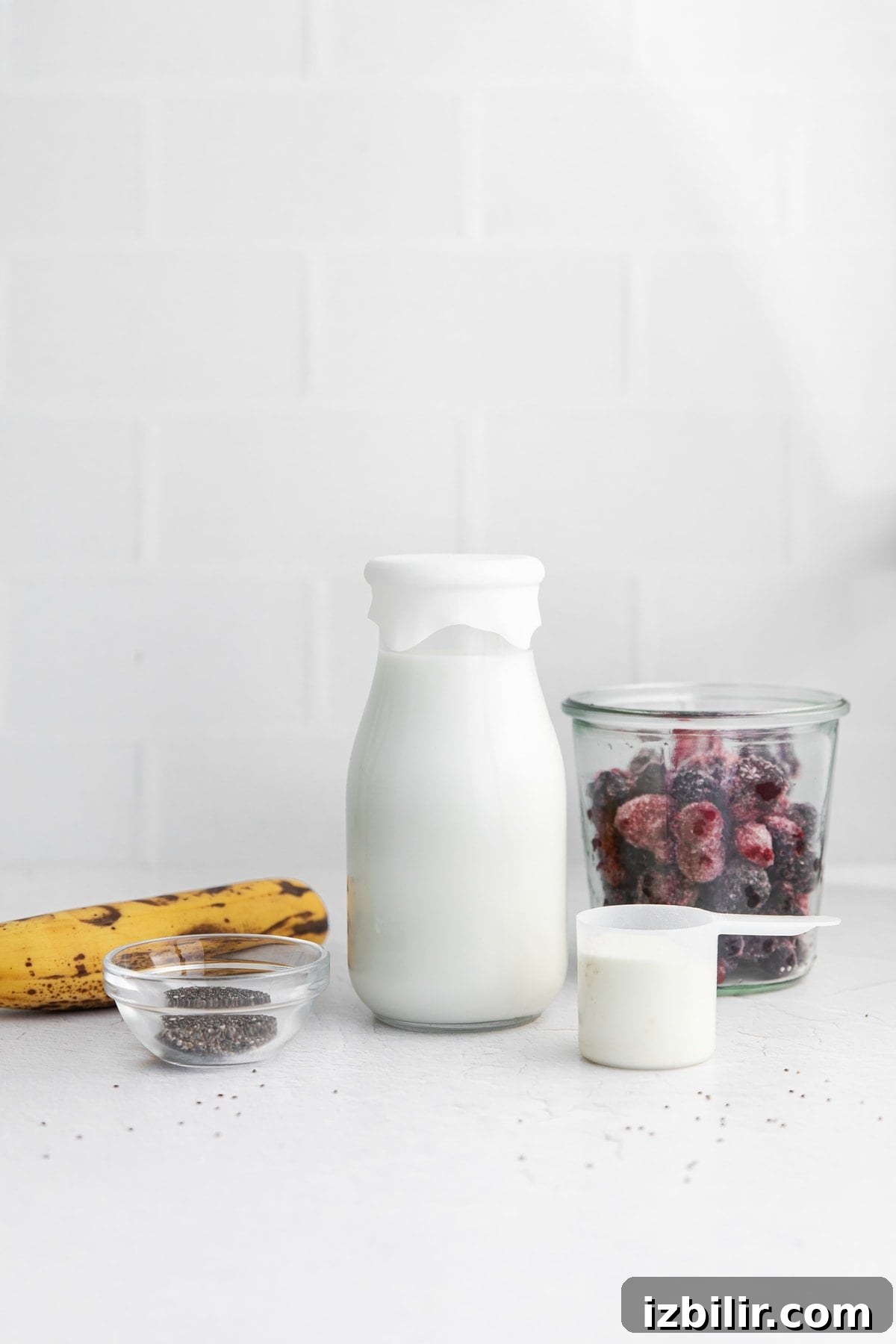 Triple Berry Smoothie Ingredients triple berry smoothie ingredients.