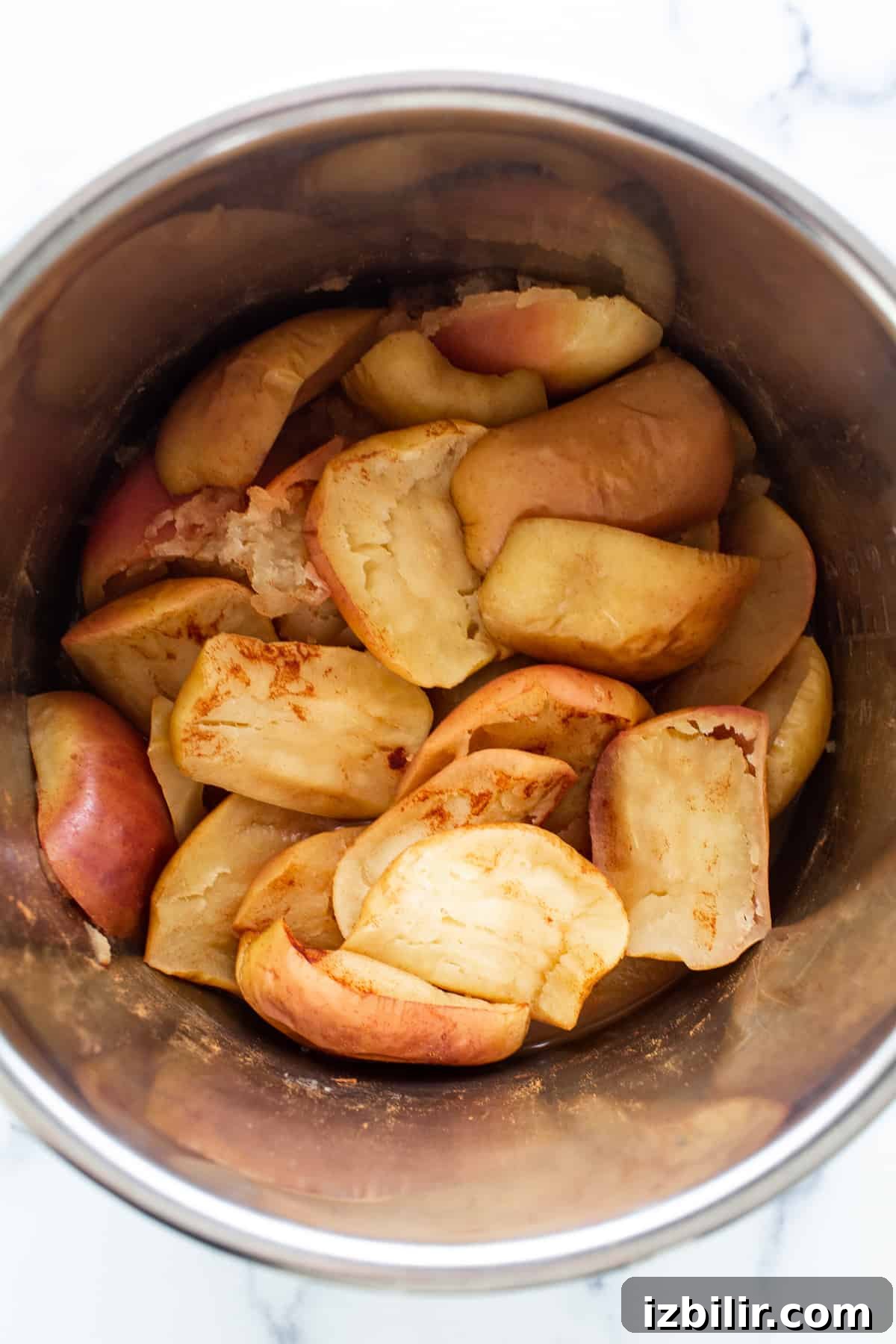 Homemade Instant Pot Applesauce Recipe 4 Applesauce in jars