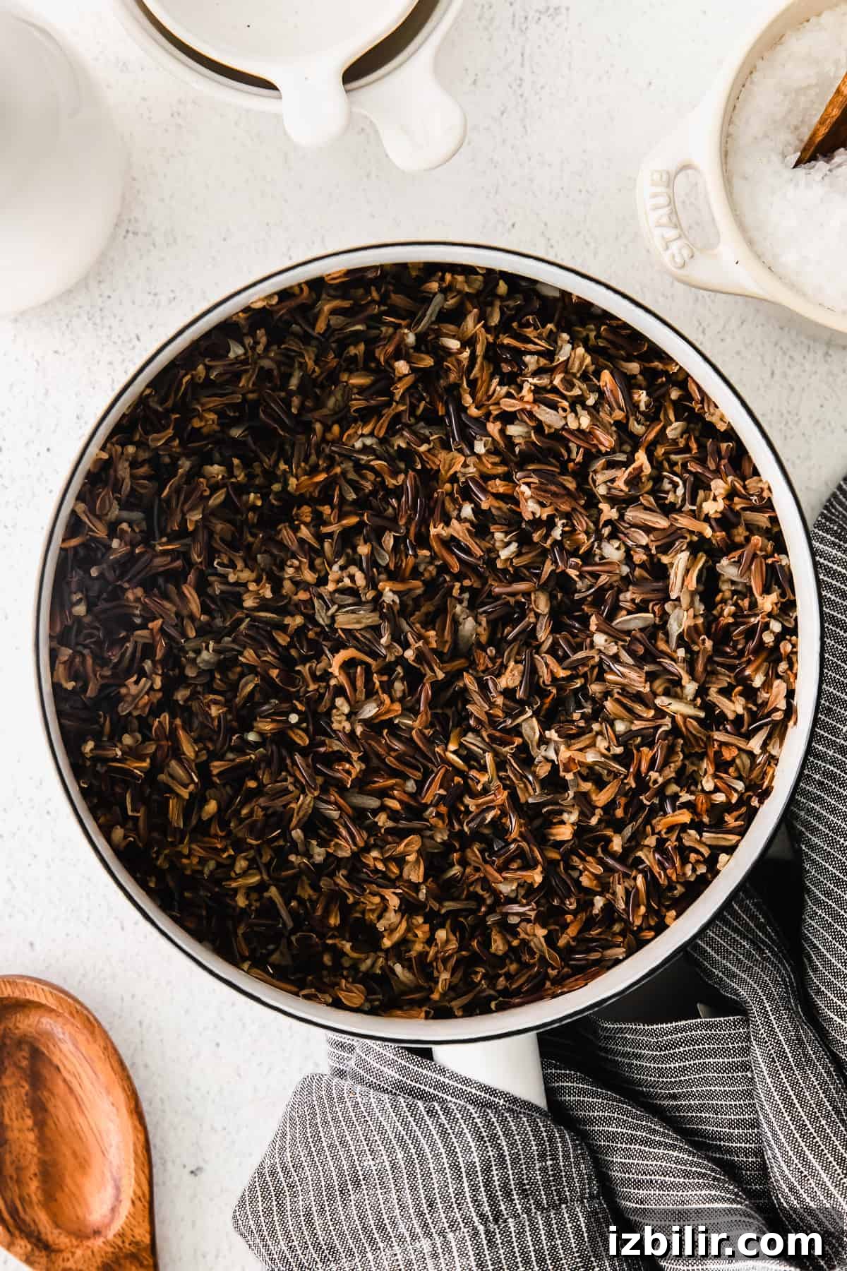 How to Cook Wild Rice: Stovetop, Oven and Rice Cooker Tips 6 Cooked wild rice ready to serve