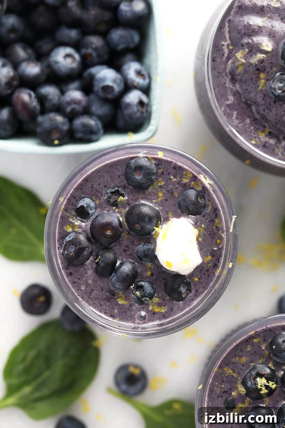 Blueberry Flax Superfood Smoothie with fresh blueberries Blueberry Flax Superfood Smoothie with fresh blueberries.