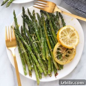 Asparagus on plate with lemon