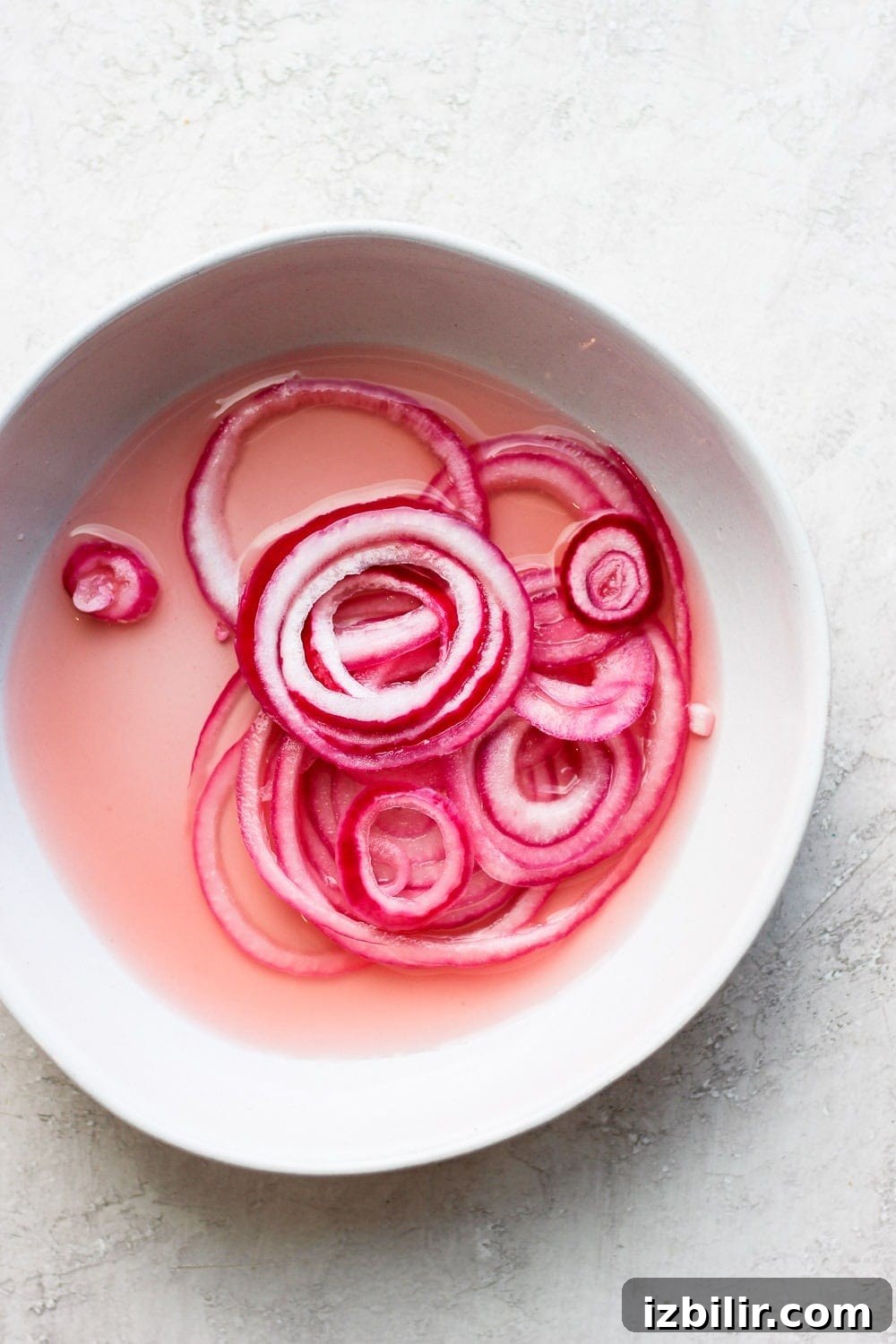 Quick pickled onions ready to serve Pickled onions in a bowl