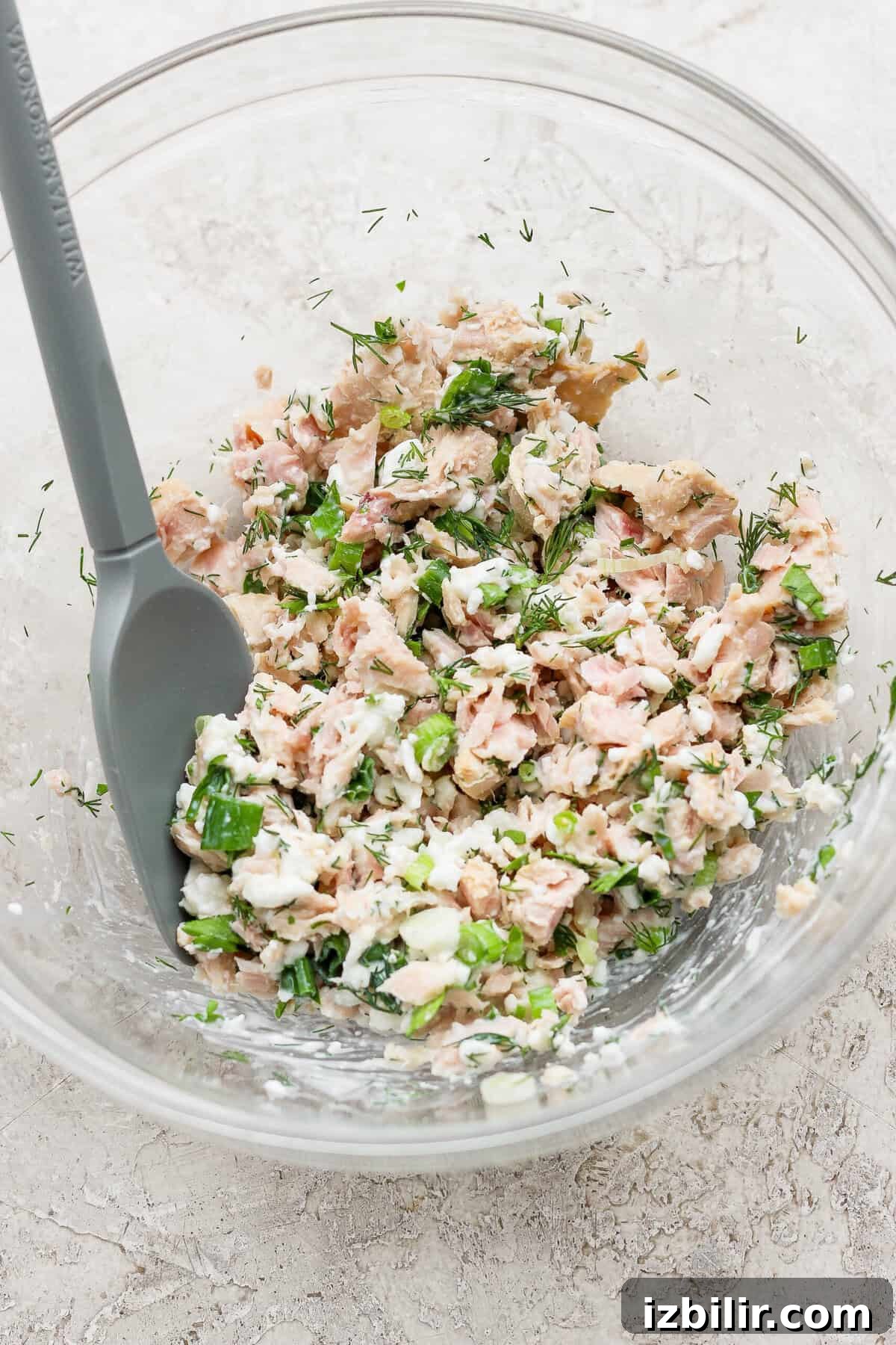 Mayo-Free Tuna Melt with Cottage Cheese 4 cottage cheese tuna salad mixed in glass bowl